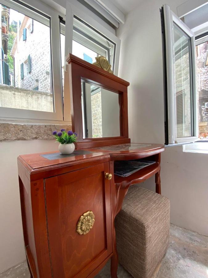 Apartment Ozana Cattaro Esterno foto